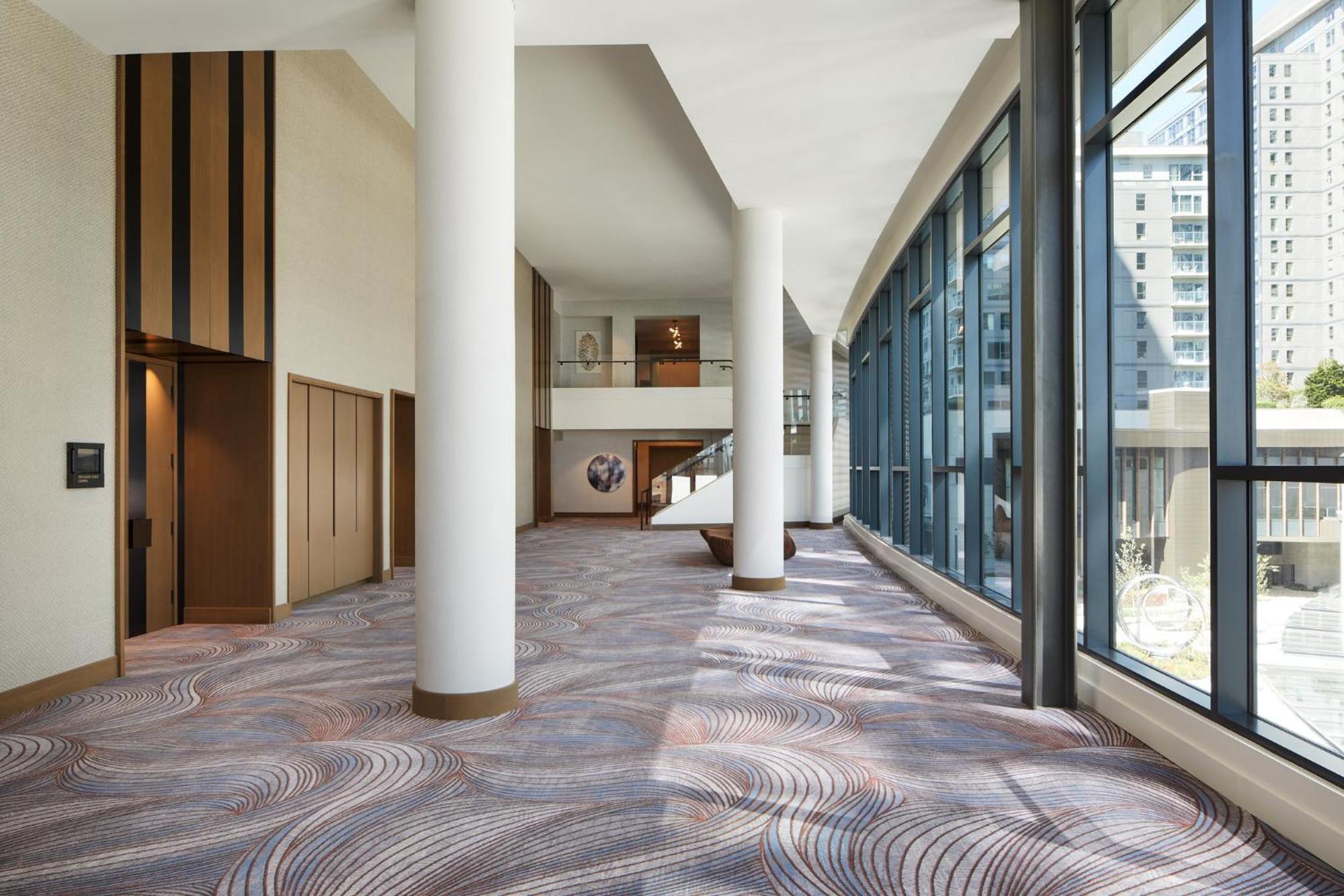 Intercontinental Seattle Bellevue, By Ihg Hotel Exterior photo