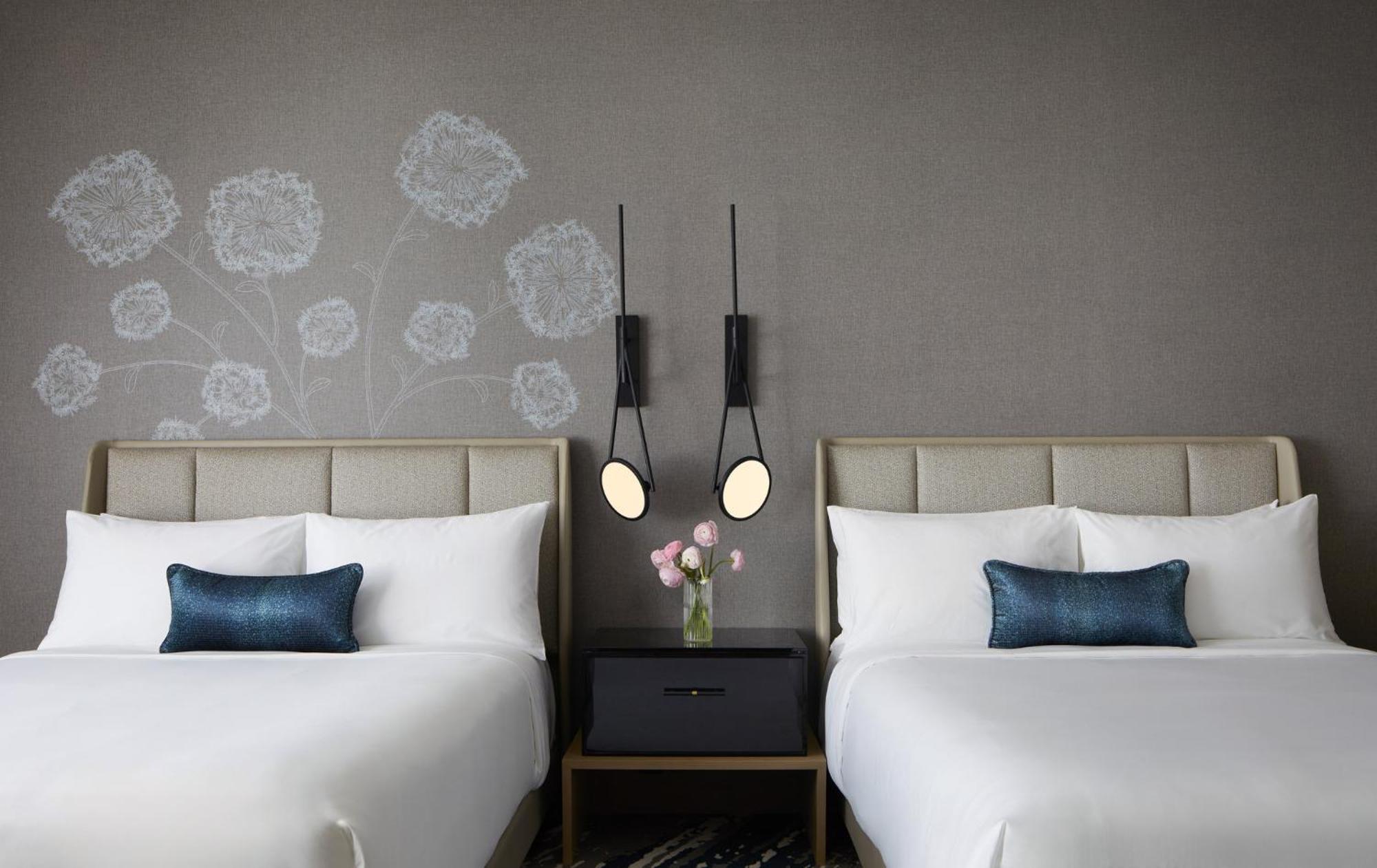 Intercontinental Seattle Bellevue, By Ihg Hotel Exterior photo